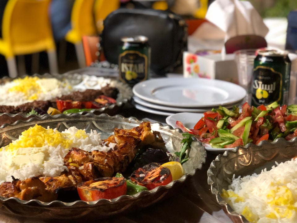 کاور رستوران طومار